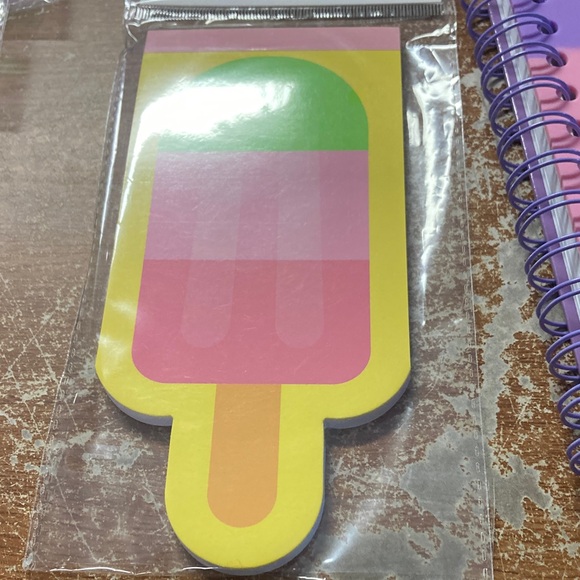 Colorful Notepad and Notebook Set - Picture 5 of 6